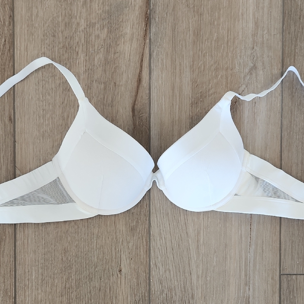 H&M White Triangle Cup Bra with Mesh Detail (34B)